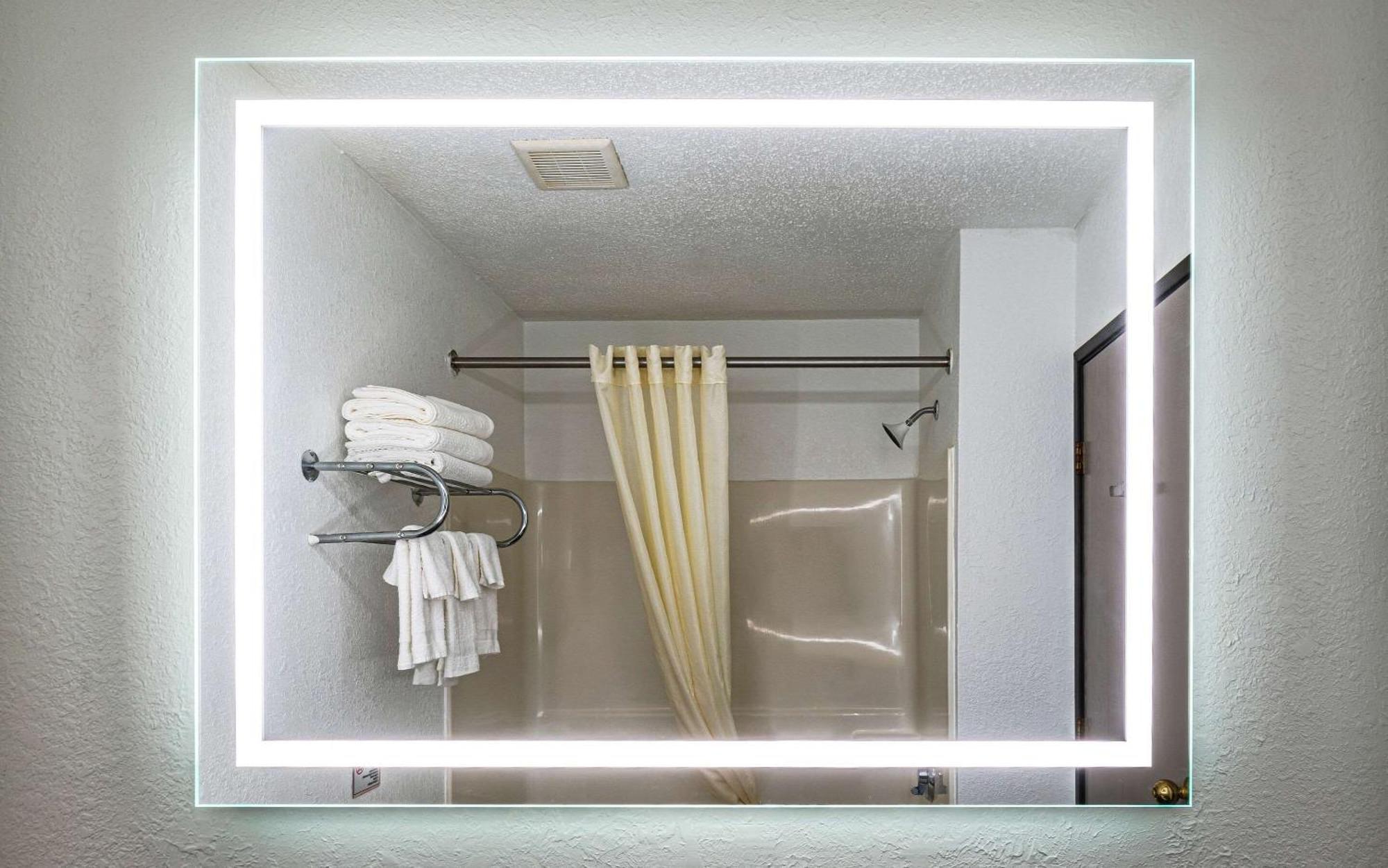 Econo Lodge Cleveland Southeast - Kent Streetsboro Ngoại thất bức ảnh