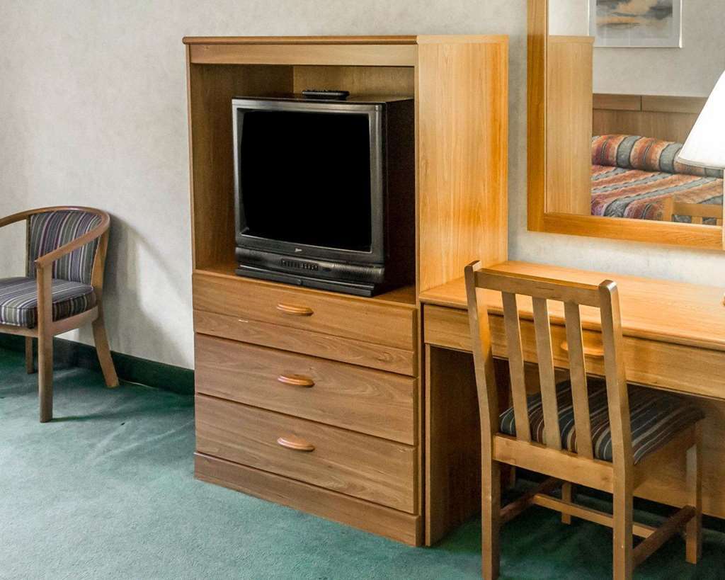 Econo Lodge Cleveland Southeast - Kent Streetsboro Phòng bức ảnh